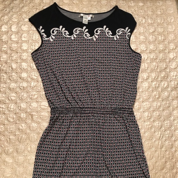 Patterned Professional Dress - Picture 1 of 2